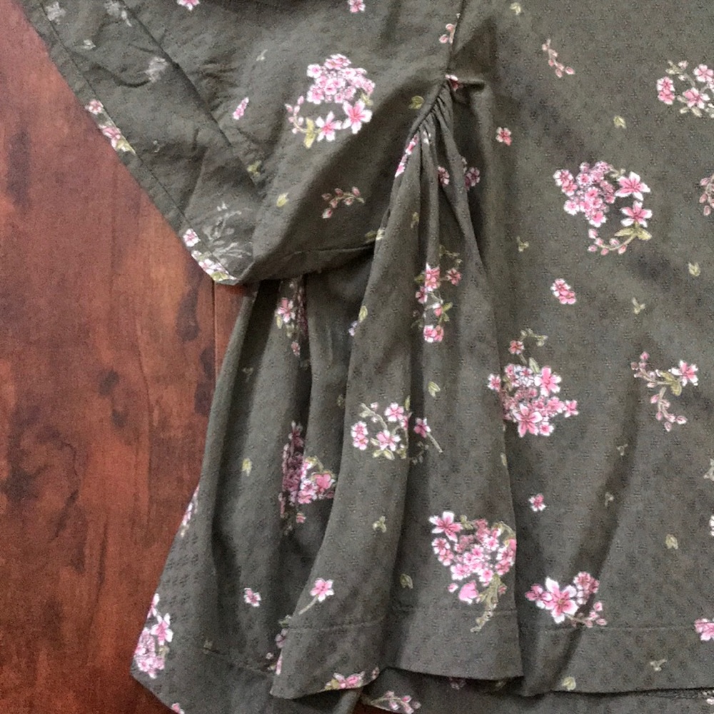 Lucky Brand kimono sleeve blouse - Picture 4 of 6